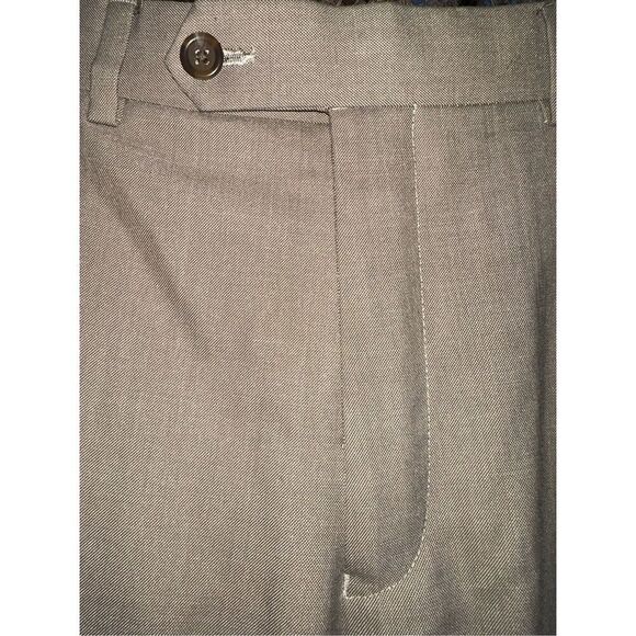 Lauren Ralph Lauren Khakis Men size 36 x 30 - Picture 2 of 4